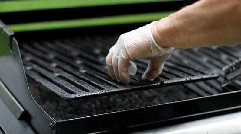 Barbeque cleaning